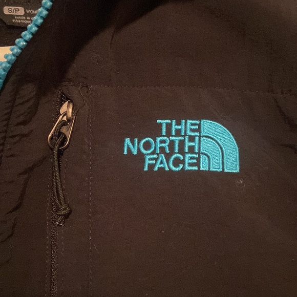 North face jacket - Picture 3 of 3